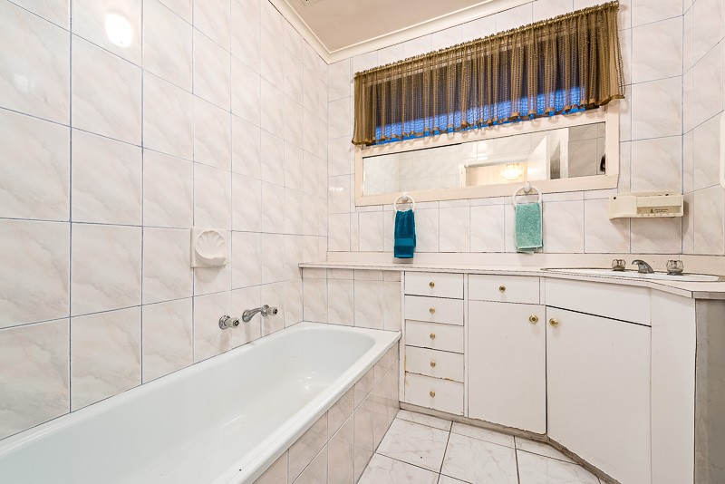 18 Hewitt Place, Minto, NSW, 2566, Minto - Thumbnail 5