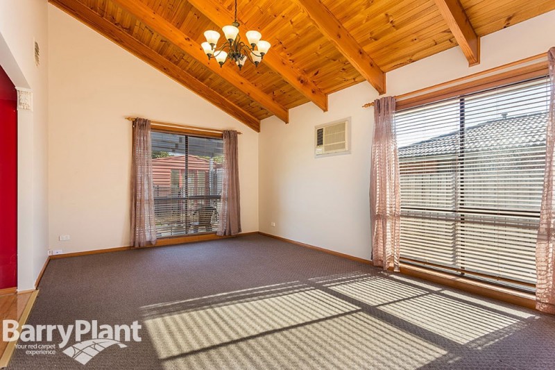 5 Jeavons Court, Altona Meadows, VIC 3028 - Thumbnail 2 - 20/05/2019