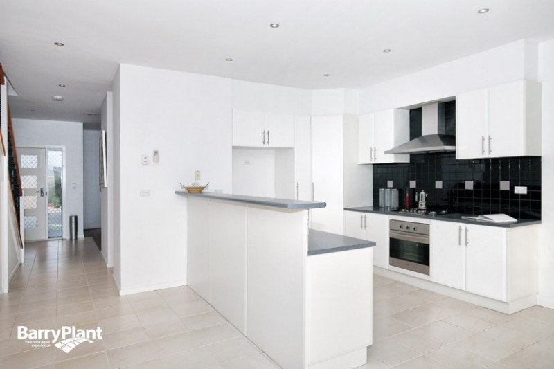 14 Ballarat Court, Craigieburn, VIC 3064 - Thumbnail 2 - 20/05/2019