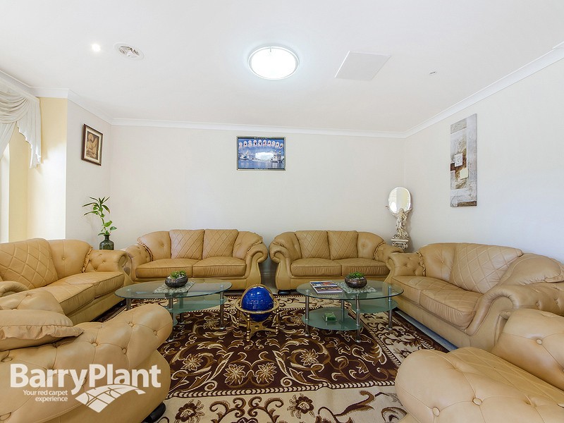 14 Newhaven Way, Cairnlea, VIC 3023 - Thumbnail 1 - 20/05/2019