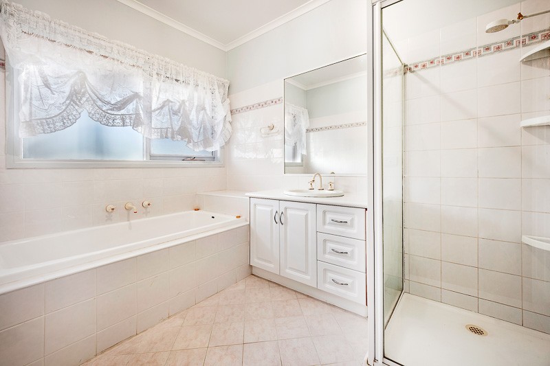 4 Greenview Close, Donvale, VIC 3111, Donvale - Thumbnail 6