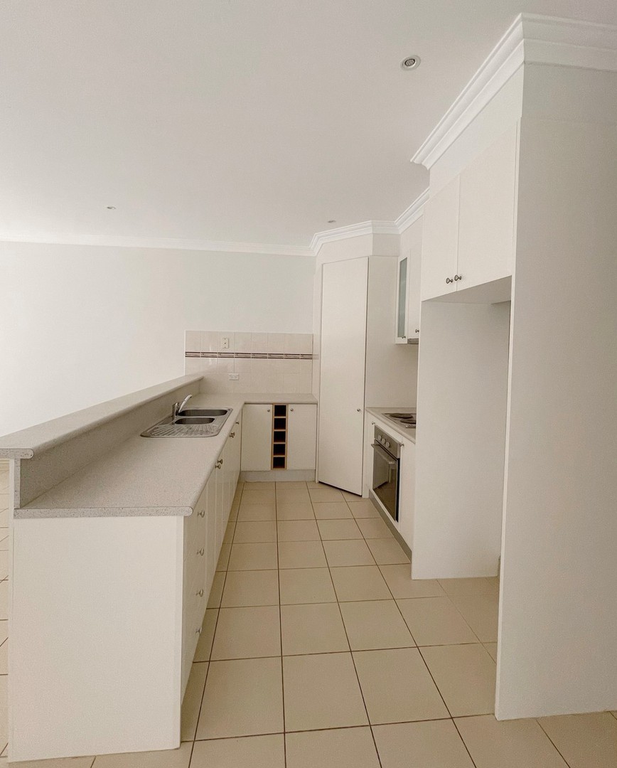 5/6 Lorraine Court, Hillside, VIC 3037 - Thumbnail 2 - 26/05/2016