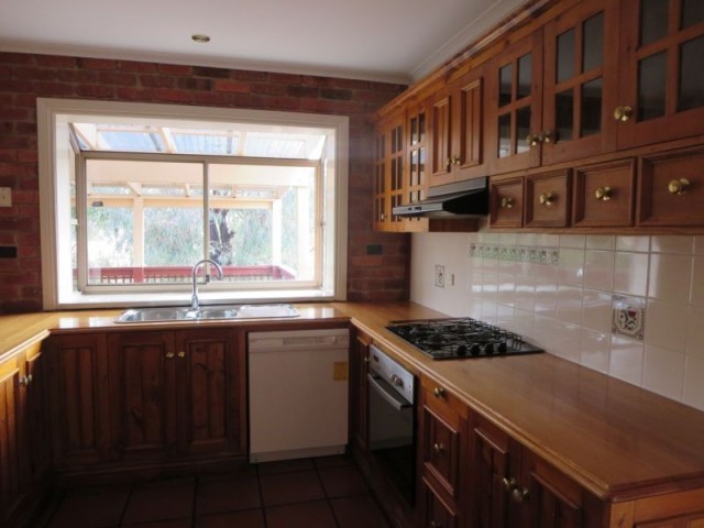 1 Rainsford Place, Viewbank, VIC 3084 - Thumbnail 1 - 23/05/2019