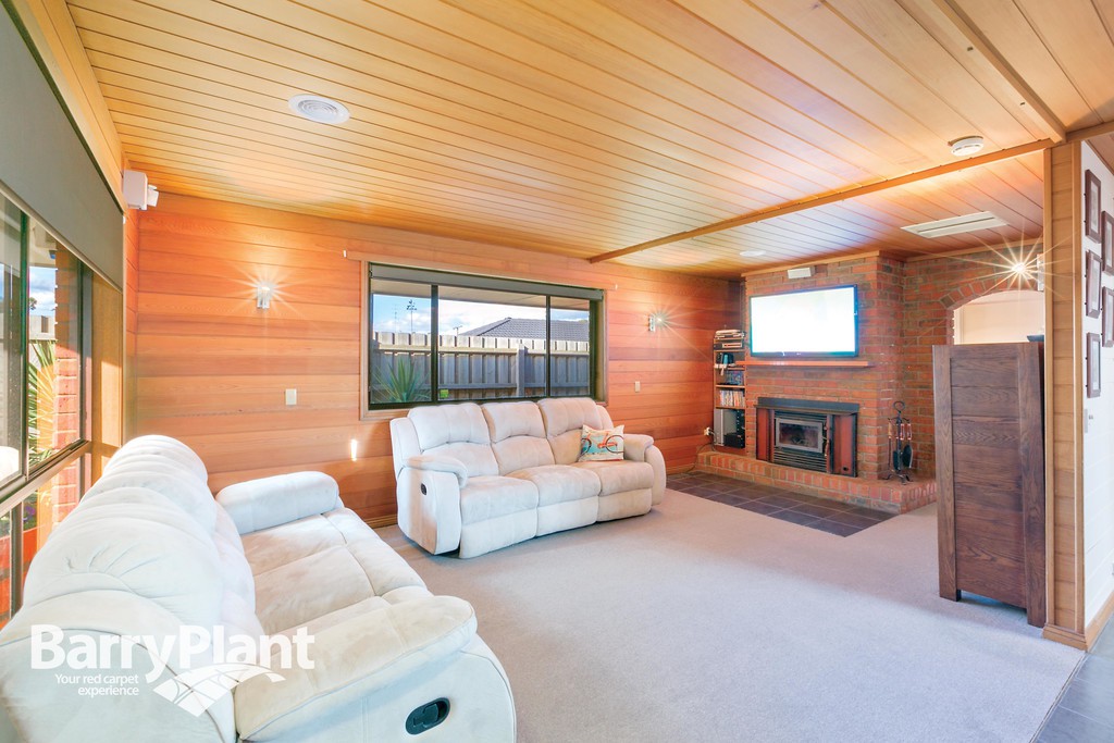 27 Hertford Street, Sebastopol, VIC 3356 - Thumbnail 2 - 20/05/2019