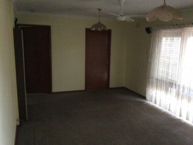 Meadow Heights, VIC 3048 - Thumbnail 2 - 23/05/2019