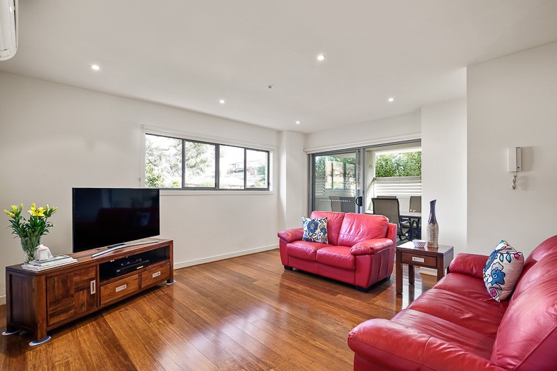 3/881 Doncaster RoadDoncaster East, VIC 3109, Doncaster East - Thumbnail 2