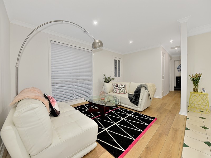 3/8A Etzel Street, Airport West, VIC 3042 - Thumbnail 2 - 20/05/2019