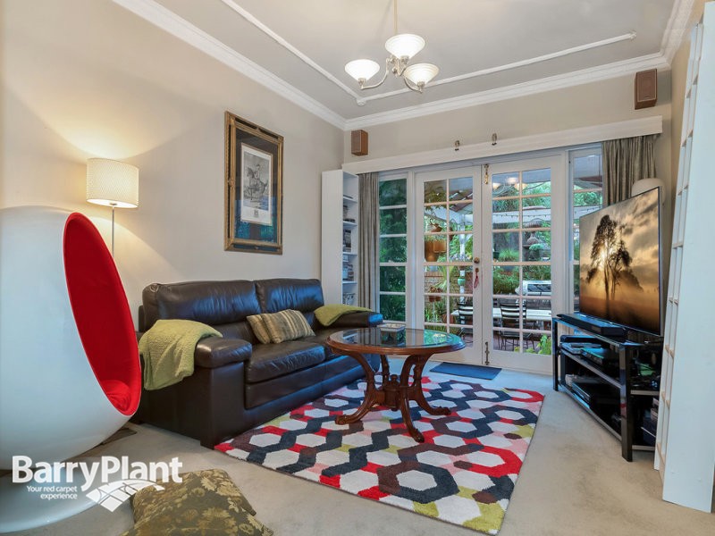 22 Candlebark Quadrant, Rowville, VIC 3178 - Thumbnail 2 - 23/05/2019