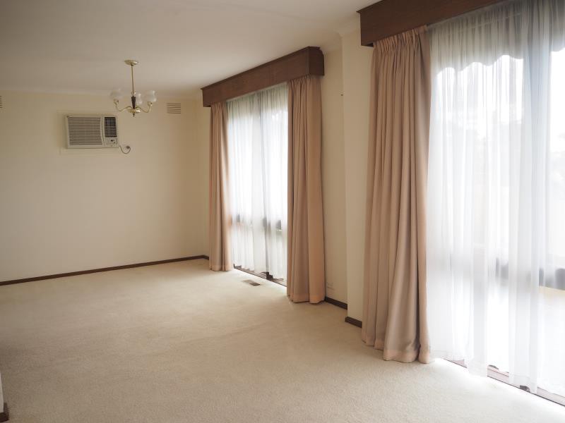 7 Caple Place, Gladstone Park, VIC 3043 - Thumbnail 2 - 23/05/2019