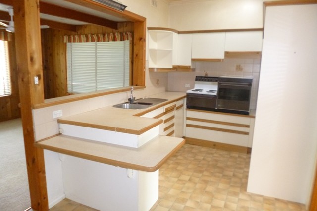 4 Kernan Street, Strathmore, VIC 3041 - Thumbnail 2 - 23/05/2019