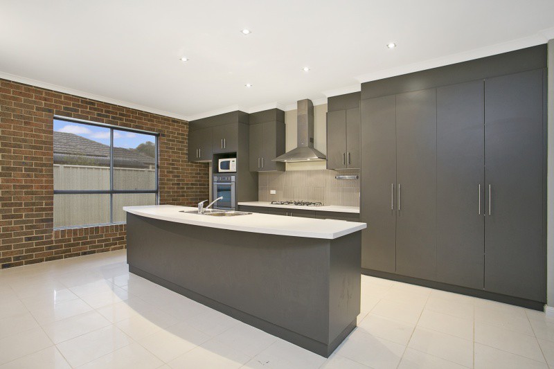 8 Alkoomi Court, Epsom, VIC 3551 - Thumbnail 1 - 20/05/2019