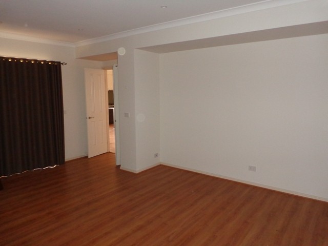 10 Sassafras Close, Point Cook, VIC 3030 - Thumbnail 2 - 23/05/2019