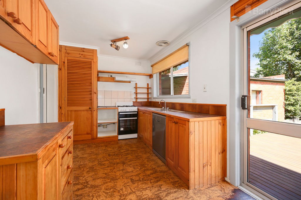 13 Highland Boulevard, Ringwood, VIC 3134 - Thumbnail 2 - 06/07/2016