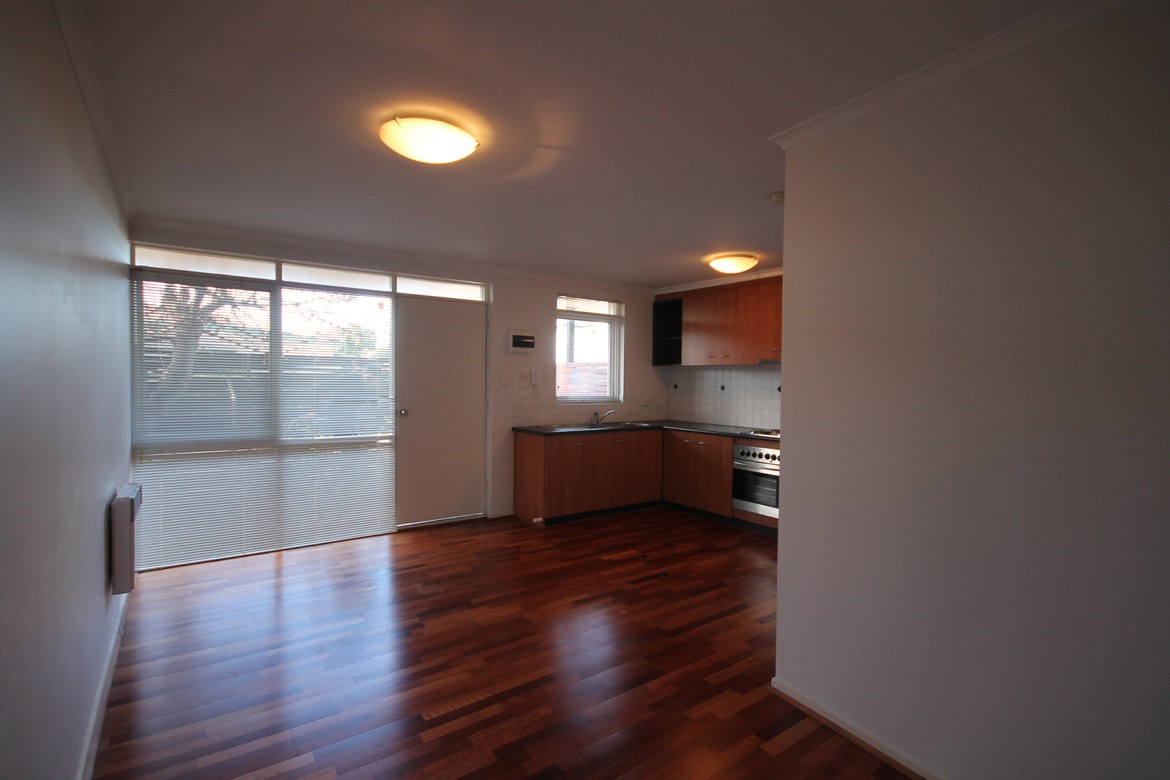 3/100 Collins Street, Thornbury, VIC 3071 - Thumbnail 2 - 23/05/2019