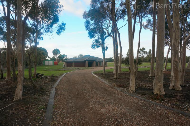 25 Saint Ronans Court, Sunbury, VIC 3429 - Thumbnail 1 - 23/05/2019