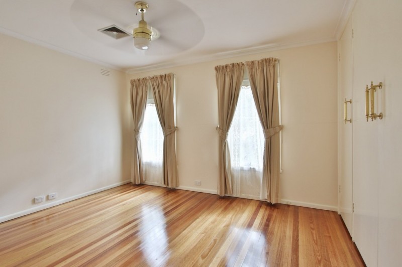 2 Ironbark Drive, Templestowe Lower, VIC 3107 - Thumbnail 2 - 23/05/2019