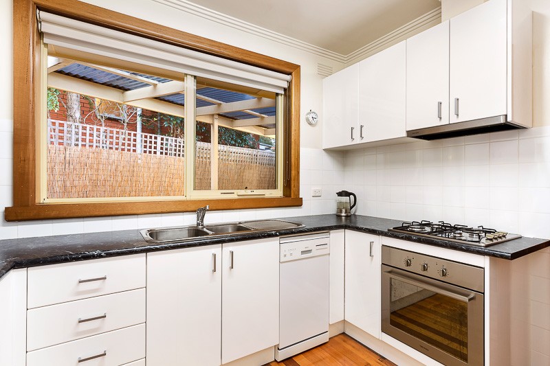 1/10 Madeleine Street, Doncaster, VIC 3108, Doncaster - Thumbnail 3