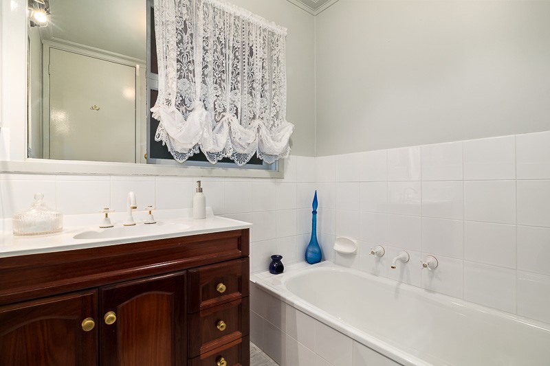 38 Latrobe Street, Bulleen, VIC 3105, Bulleen - Thumbnail 8