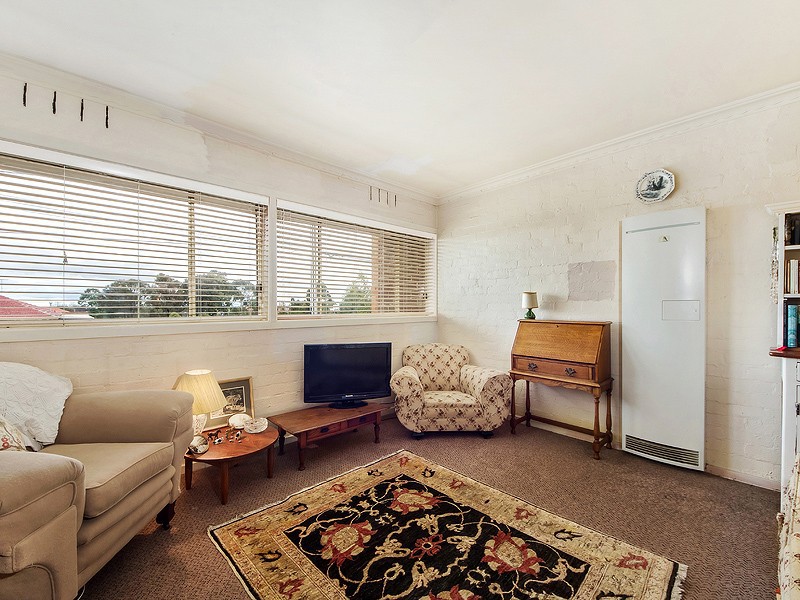 2/42 William Street, St Albans, VIC 3021 - Thumbnail 2 - 20/05/2019