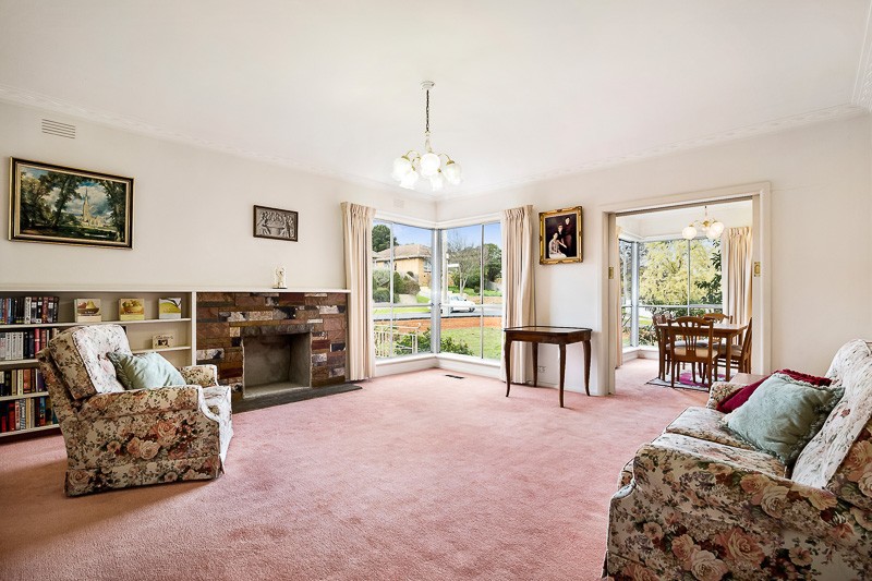 9 Ernst StreetDoncaster, VIC 3108, Doncaster - Thumbnail 2
