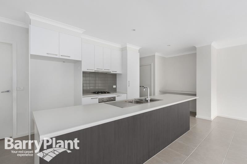 26/23 Atlantic Drive, Pakenham, VIC 3810 - Thumbnail 2 - 23/05/2019