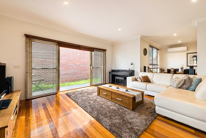 2/38 Boronia GroveDoncaster East, VIC 3109, Doncaster East - Thumbnail 2