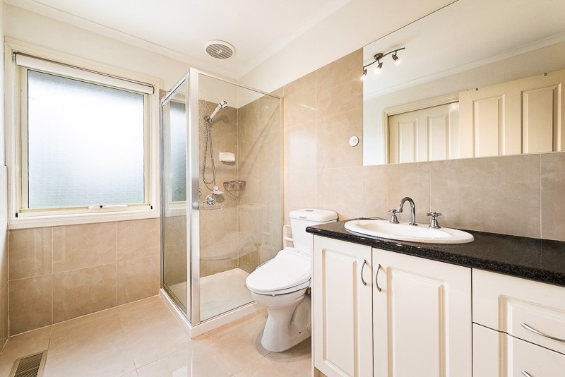 2/38 Boronia GroveDoncaster East, VIC 3109, Doncaster East - Thumbnail 4