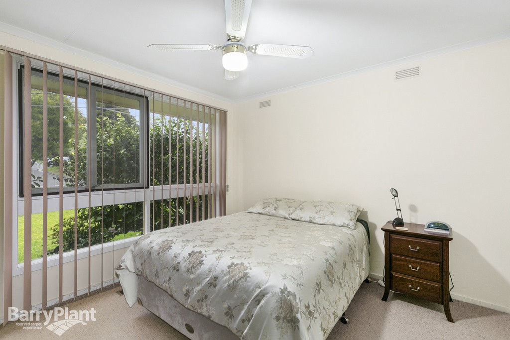 39 Rachelle Drive, Wantirna, VIC 3152 - Thumbnail 2 - 20/05/2019