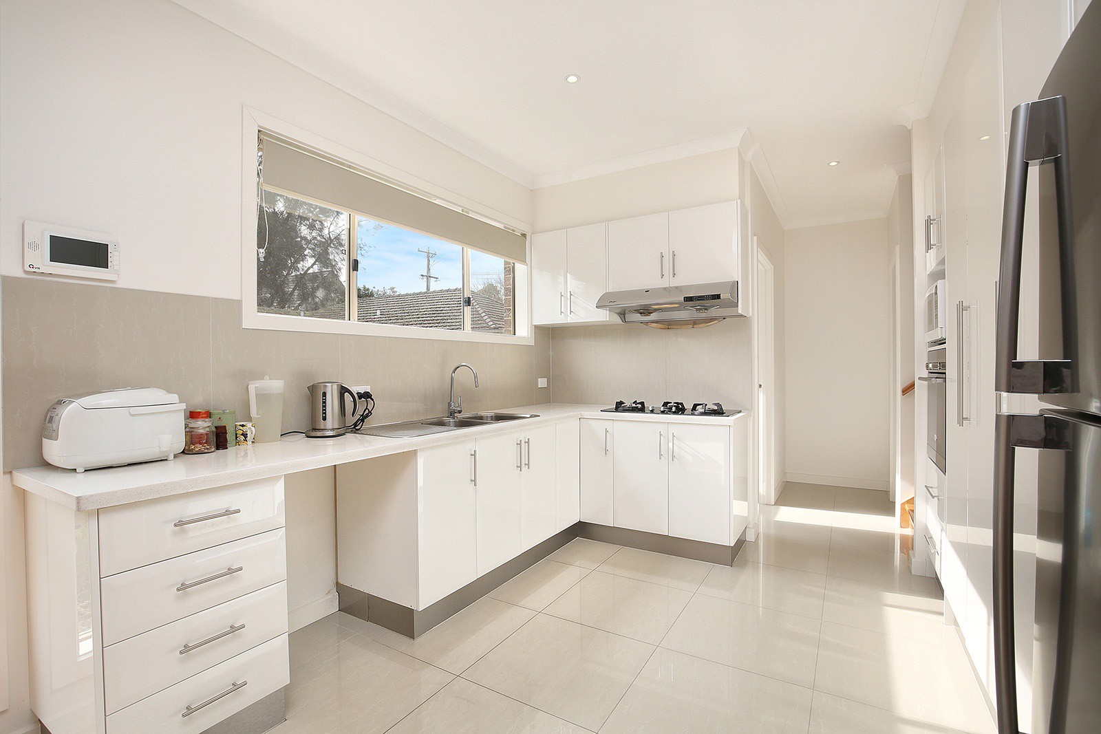3/4 Downing StreetBlackburn, VIC 3130, Blackburn - Thumbnail 3