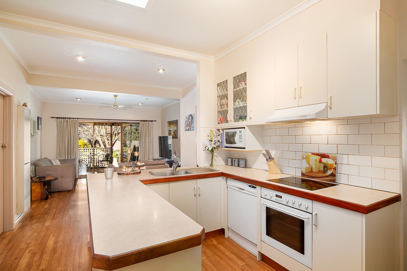 23 Devon DriveBlackburn North, VIC 3130, Blackburn North - Thumbnail 3