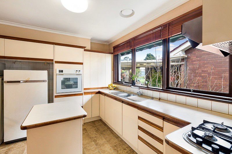 28 Lorraine DriveBurwood East, VIC 3151, Burwood East - Thumbnail 3