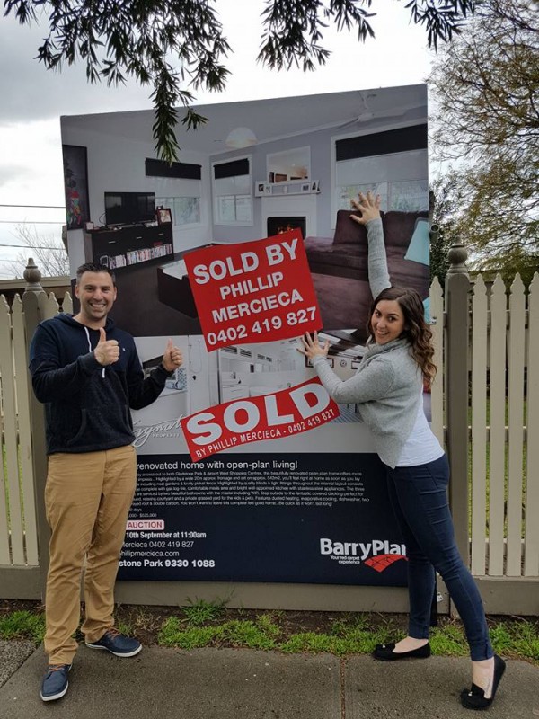 3 Katrina Drive, Gladstone Park, VIC 3043 - Thumbnail 2 - 20/05/2019