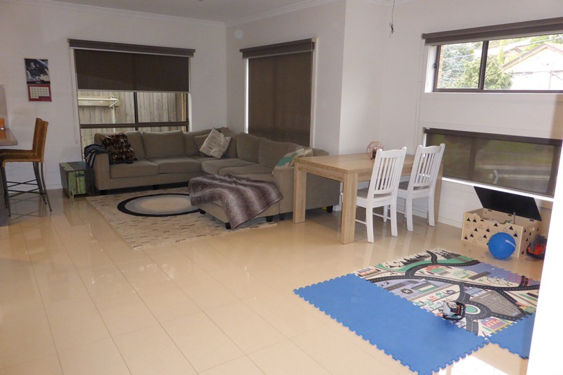 25 Booyan Crescent, Greensborough, VIC 3088 - Thumbnail 2 - 23/05/2019