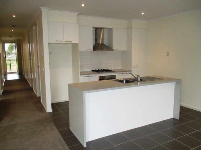 15 Prichard Walk, Point Cook, VIC 3030 - Thumbnail 2 - 23/05/2019