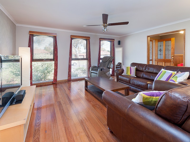 3 Apsley Court, Mill Park, VIC 3082 - Thumbnail 2 - 20/05/2019