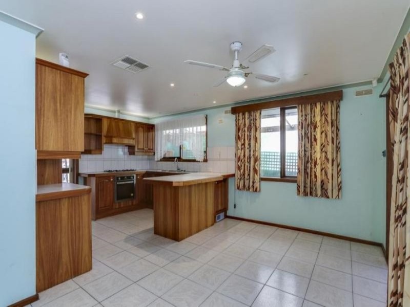 18 Wingara Drive, Rosebud West, VIC 3940 - Thumbnail 1 - 23/05/2019