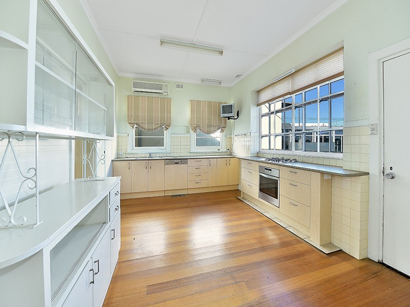 17 Fisher Parade, Ascot Vale, VIC 3032 - Thumbnail 2 - 23/05/2019