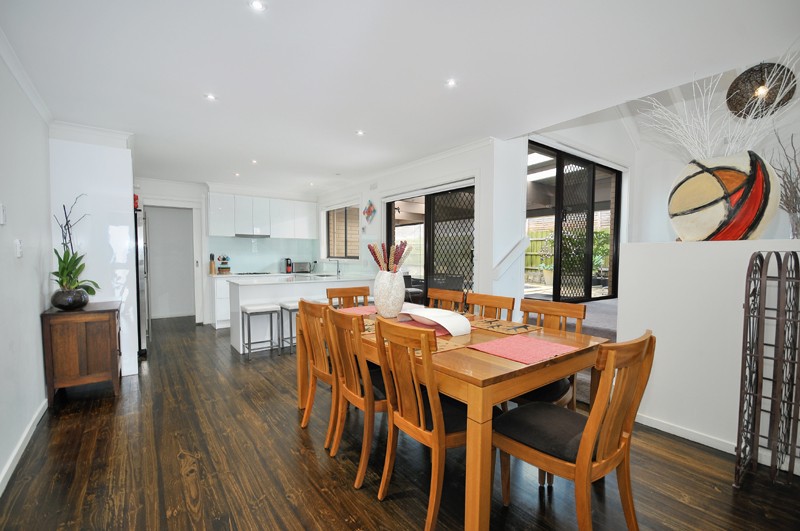 33 Randwick Drive, Keilor Park, VIC 3042 - Thumbnail 2 - 23/05/2019