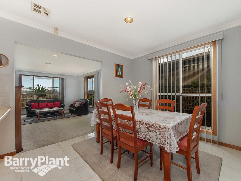 59 Bayliss Road, Deer Park, VIC 3023 - Thumbnail 2 - 20/05/2019