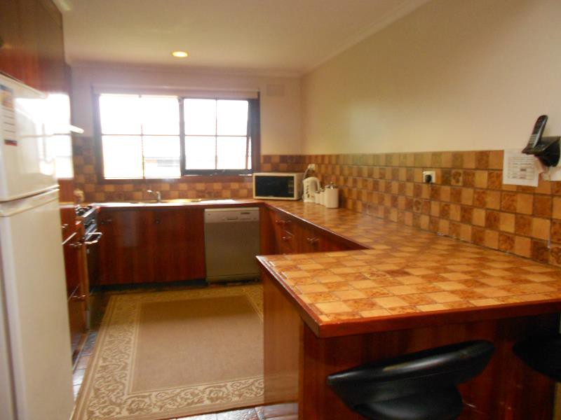 10 Trentwood Road, Narre Warren, VIC 3805 - Thumbnail 1 - 23/05/2019