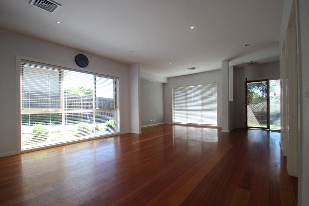 1/18 Jingella Avenue, Ashwood, VIC 3147 - Thumbnail 1 - 23/05/2019