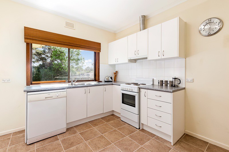 13 Vanbrook StreetForest Hill, VIC 3131, Forest Hill - Thumbnail 3