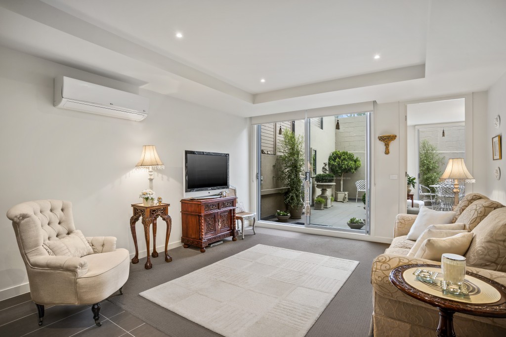 3/2-6 Anderson StreetTemplestowe, VIC 3106, Templestowe - Thumbnail 2