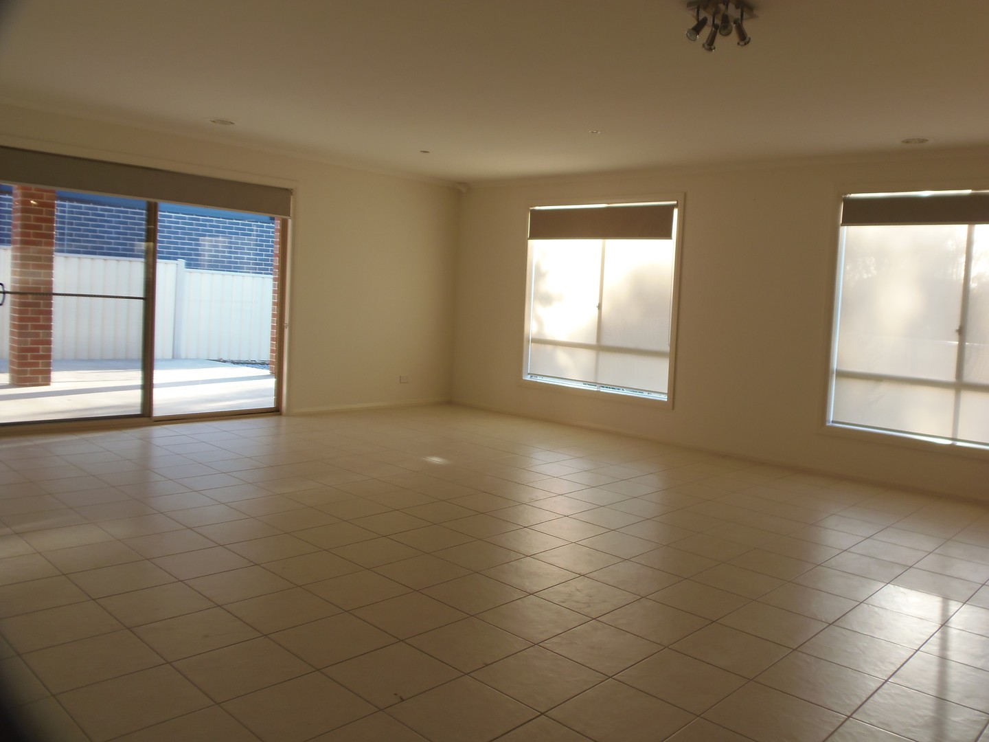 11 Omarama Way, Taylors Hill, VIC 3037 - Thumbnail 1 - 23/05/2019