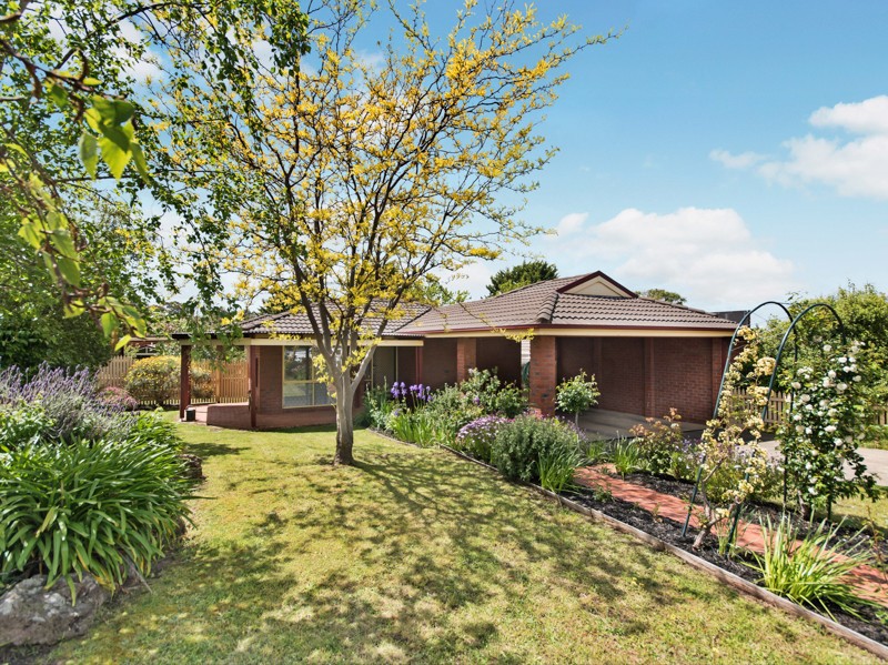 4 Brierly Court, Sunbury, VIC 3429 - Thumbnail 1 - 19/05/2019