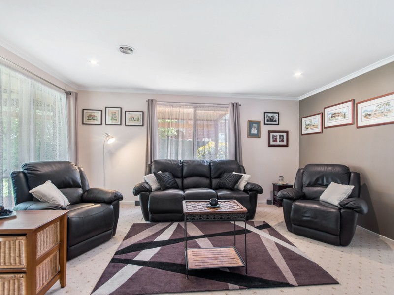 4 Brierly Court, Sunbury, VIC 3429 - Thumbnail 2 - 19/05/2019