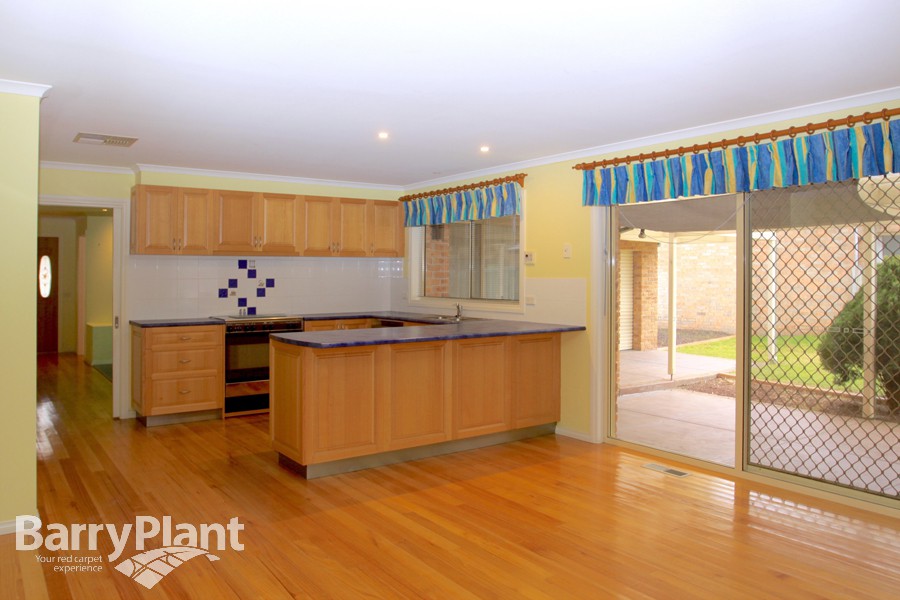 6 Cootamundra Court, Mornington, VIC 3931 - Thumbnail 1 - 23/05/2019