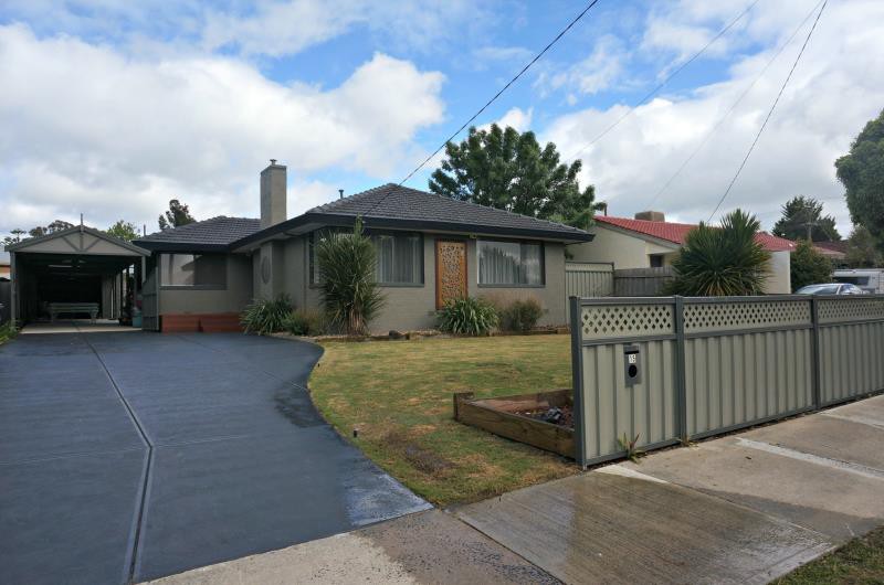 15 Lindsay Avenue, Sunbury, VIC 3429 - Thumbnail 1 - 23/05/2019
