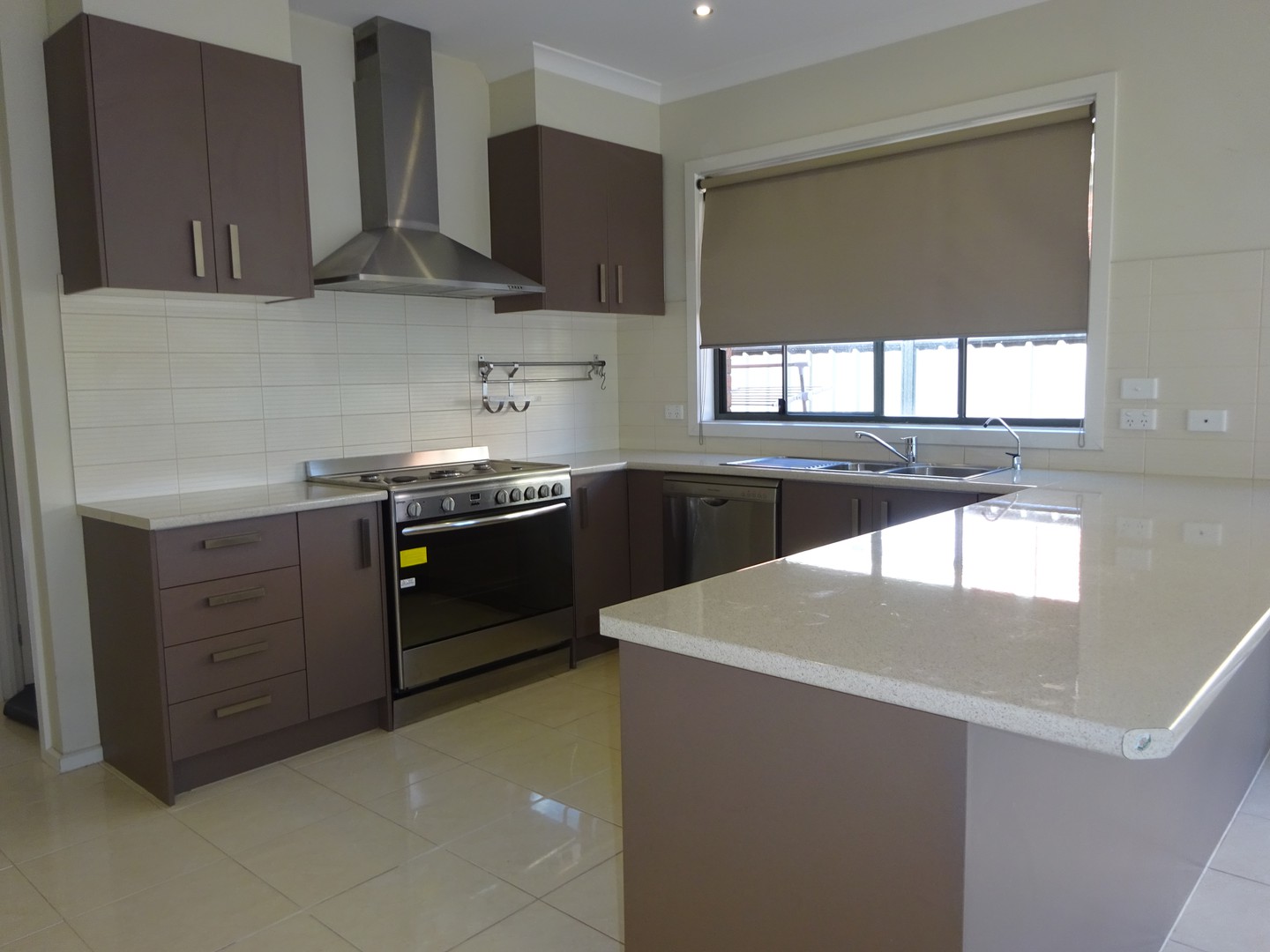 11 Stehn Lane, Craigieburn, VIC 3064 - Thumbnail 1 - 23/05/2019