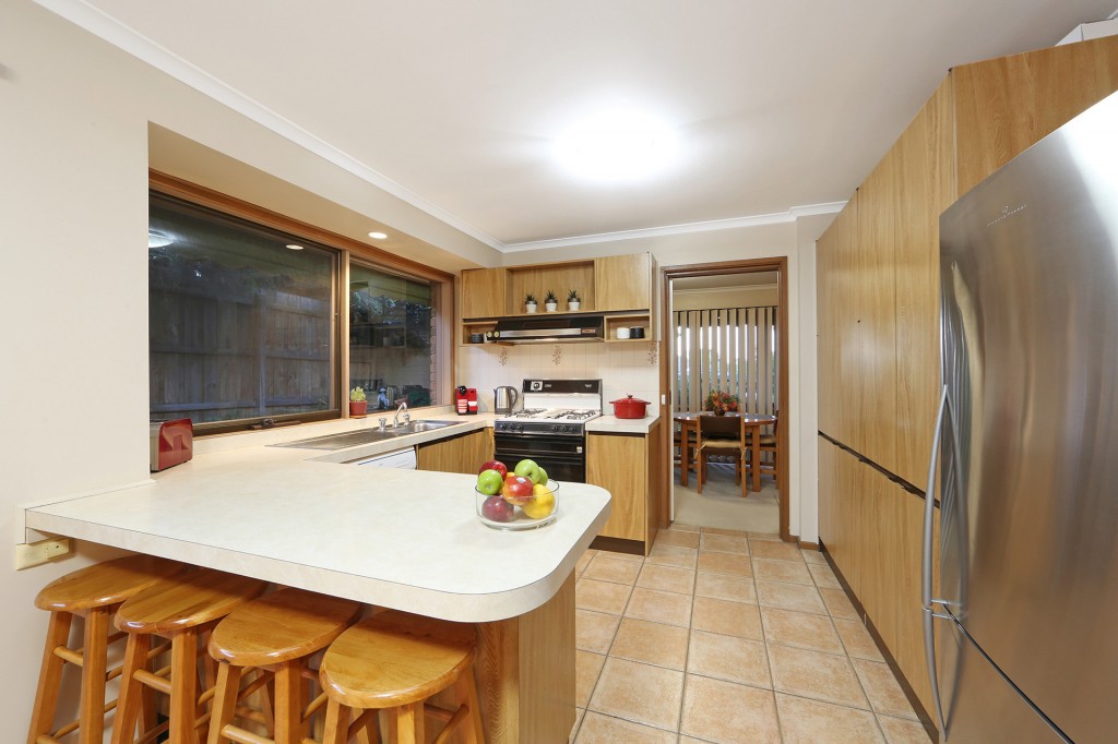 11 Kedleston Way, Rowville, VIC 3178 - Thumbnail 2 - 19/05/2019